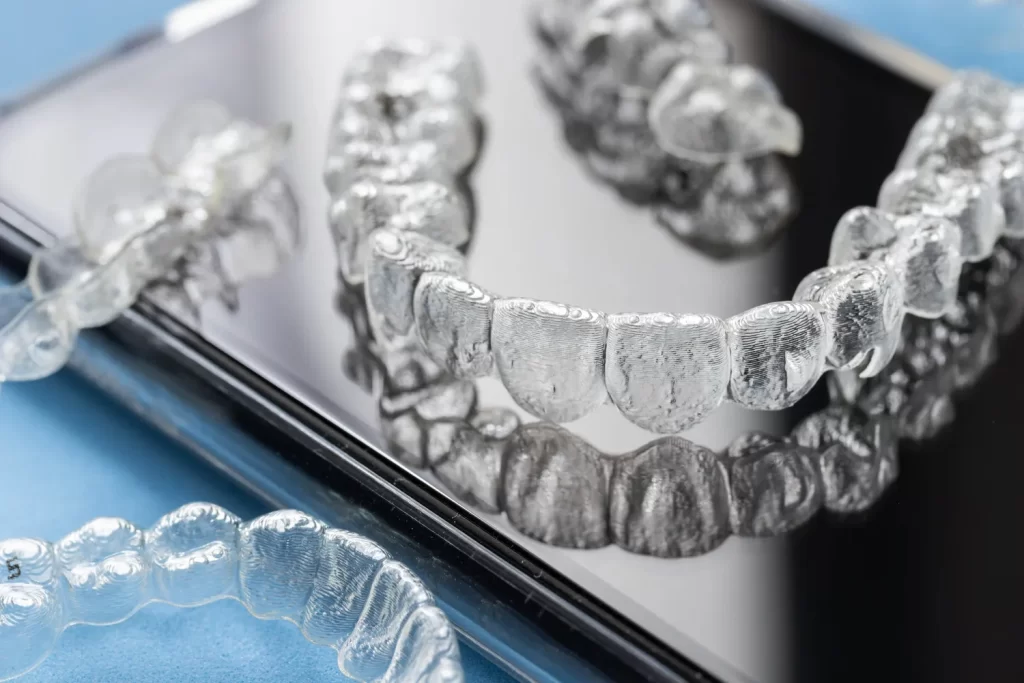 Nakładki Invisalign Warszawa